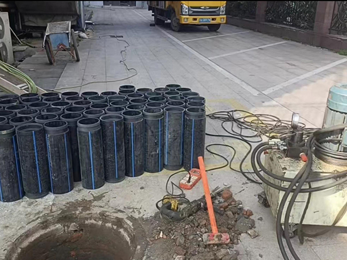 秦淮PE置换管厂家 DN315置换管 非开挖管短管置换